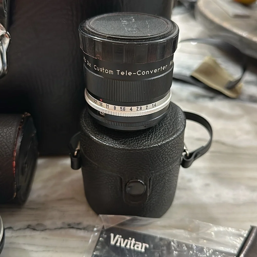 Vivitar Lot of 3 lenses w/cases cleaning items & large camera case Made In Japan